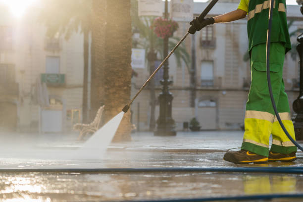 Best Garage Pressure Washing  in Clarcona, FL